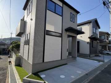 高槻市安岡寺町１丁目　新築戸建て